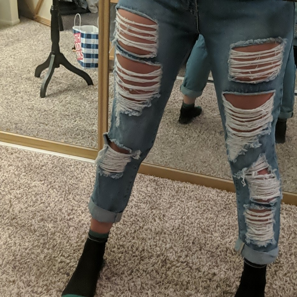 Fashion Ripped Jeans - Picture 4 of 5